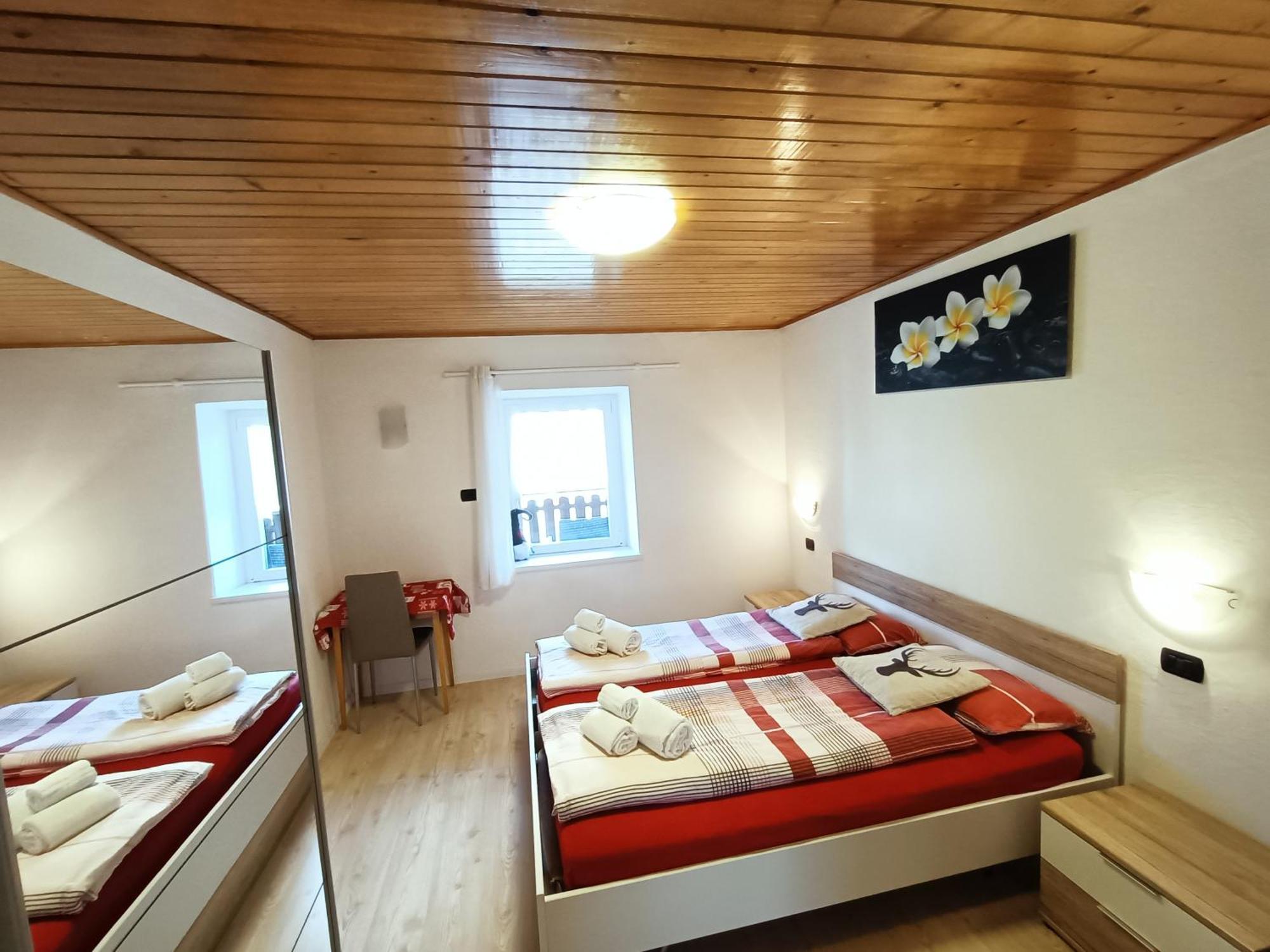 Casa Paola Apartment Pozza di Fassa Ngoại thất bức ảnh